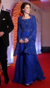 Kate Middleton en robe bleue