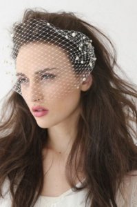 voilette-en-filet-perle-pour-mariage