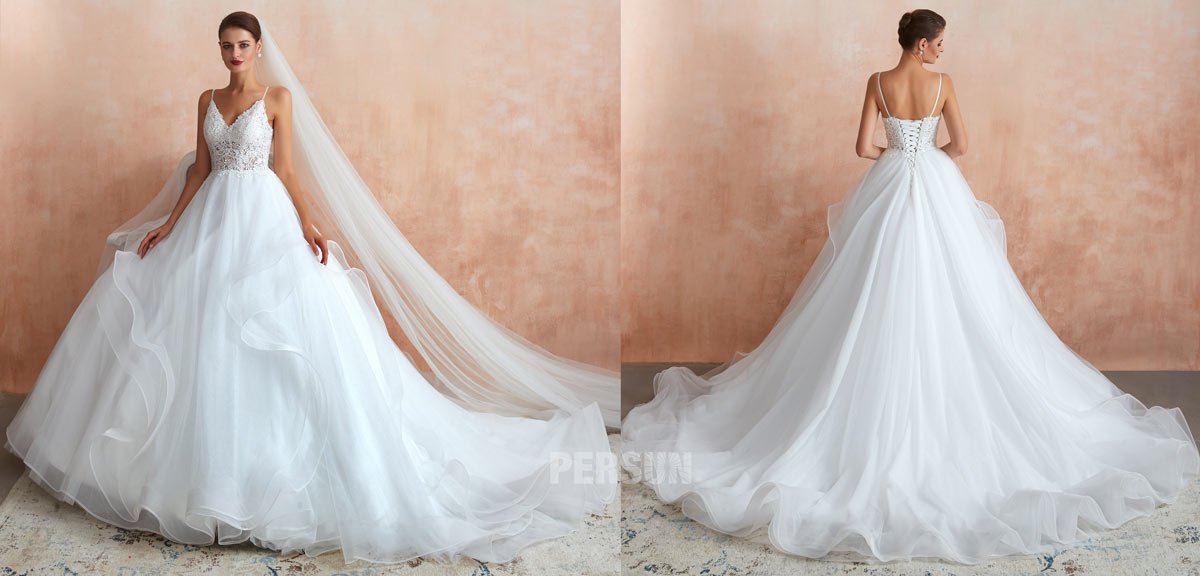 robe de mariée princesse à col en v avec traîne chapelle