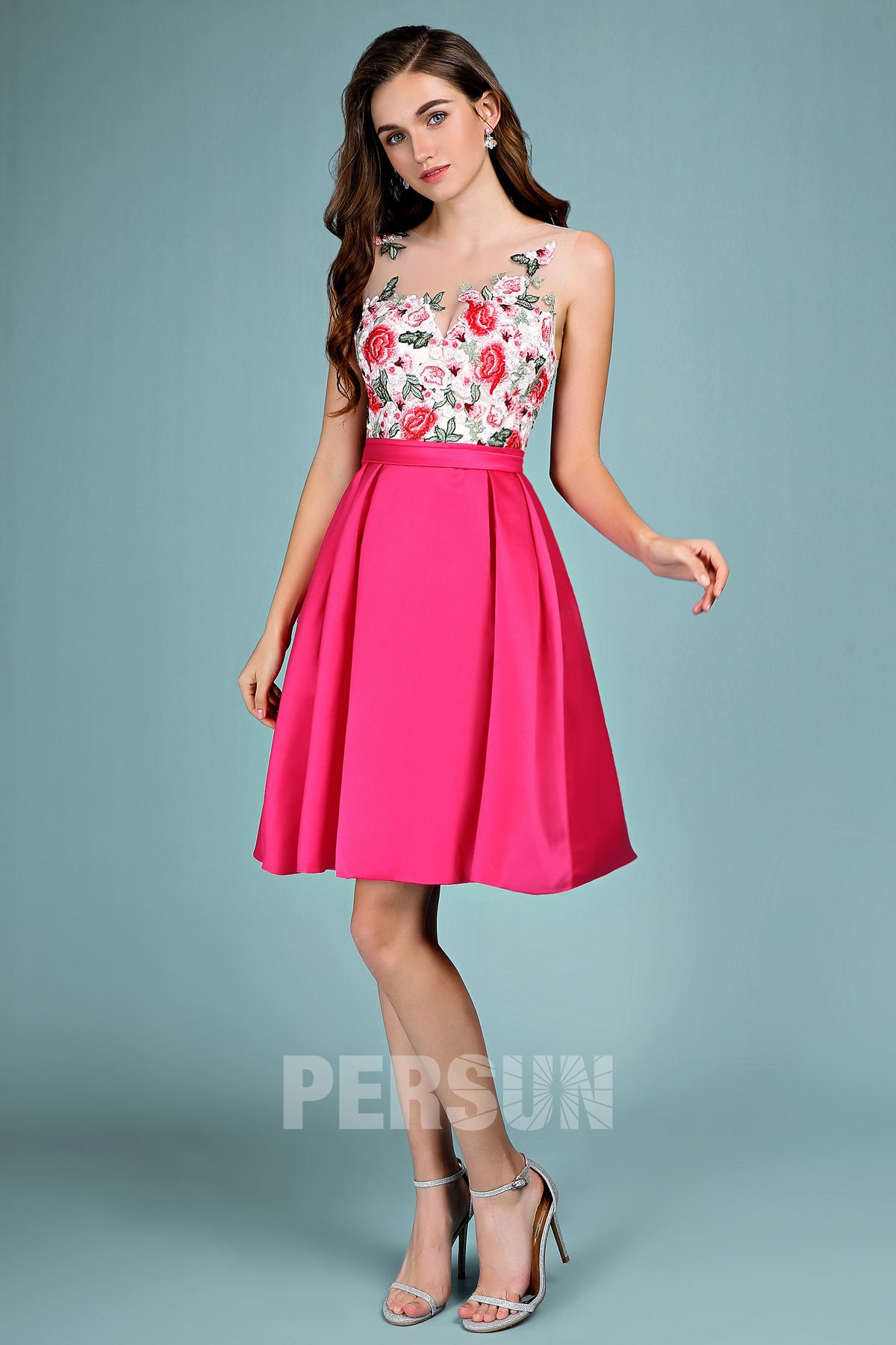 robe soirée fuchsia courte chic haut dentelle fleurie pour mariage