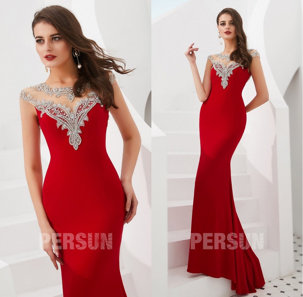 robe de soirée rouge sirène à encolure brodé de bijoux