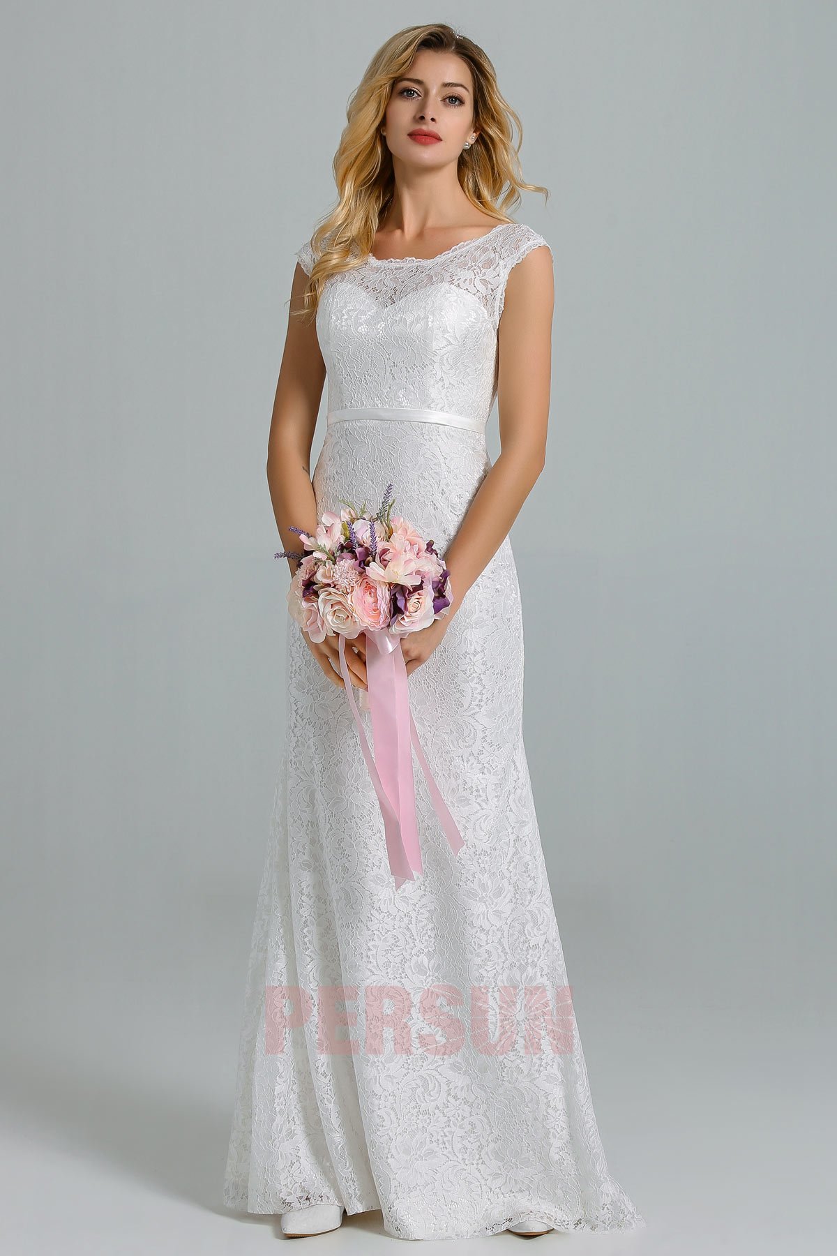 robe de mariée fourreau dentelle simple à encolure bateau