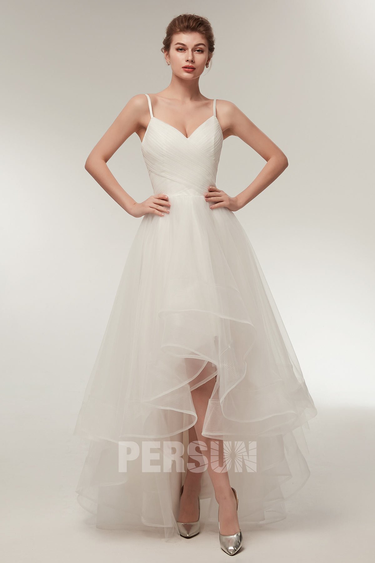robe de mariée simple col v avec bretelles spaghetti à jupe bascule