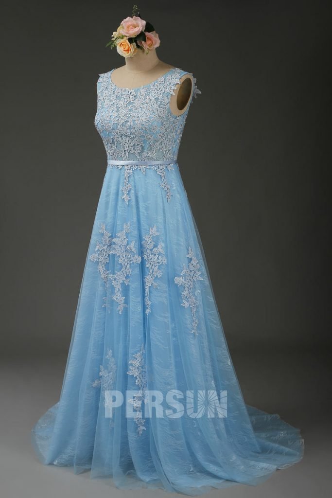 robe d soirée longue bleu ciel en dentelle appliquée