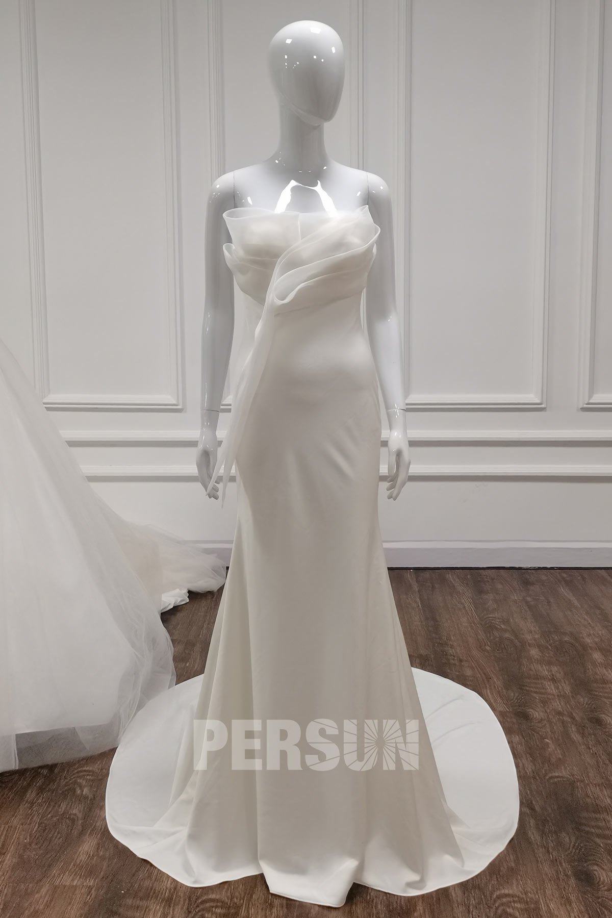 robe mariée ivoire sirène bustier drapé minimaliste crêpe