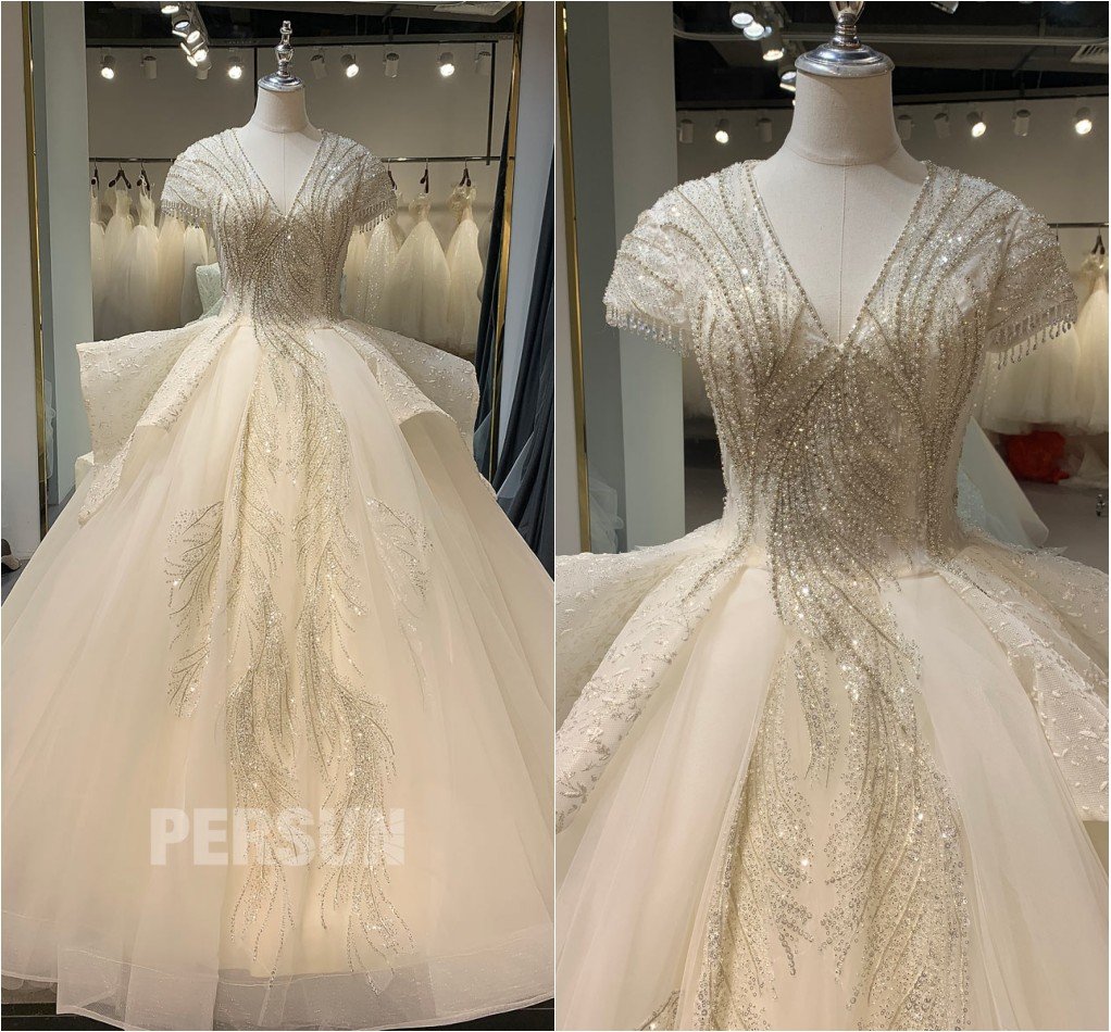 robe de mariée princesse col v embelli de bijoux à volant à manche courte